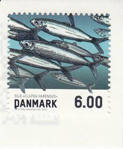 AFA 1726ax fra frimærkehæfte 6 kr FISK, sort udvækst forneden på D i Danmark nr. 6 i hæftet, POSTFRISK